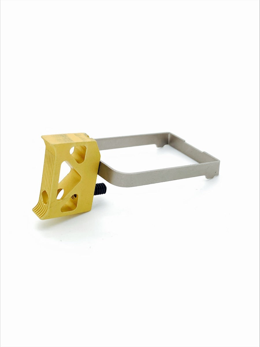R2 USA 2011 Flat Trigger - Gold