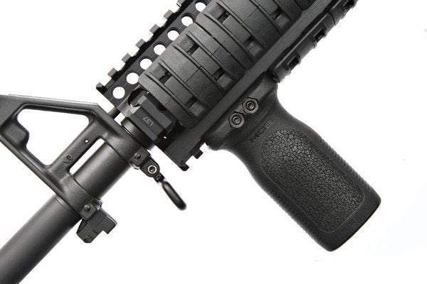 Magpul RVG impugnatura verticale Picatinny MAG412 - FDE - vista 2