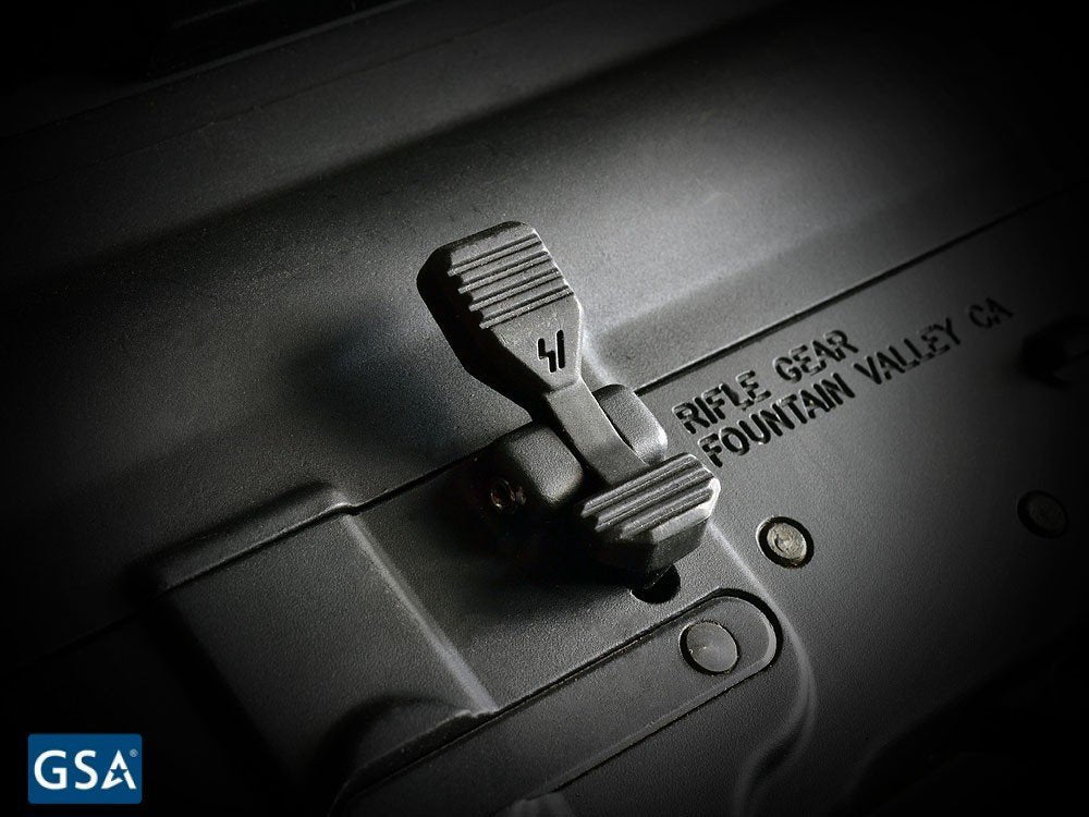 Strike Industries Enhanced Bolt Catch per AR-15, dettaglio 8