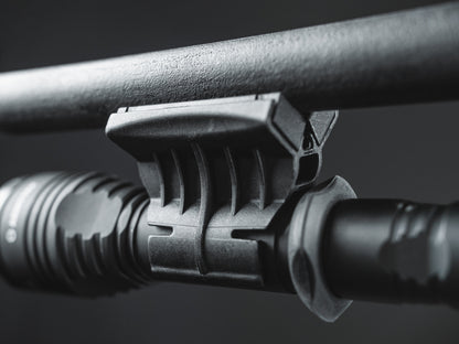 Armytek AWM-03 attacco magnetico per torce tattiche, vista laterale