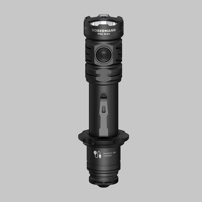 Armytek Dobermann Pro Max torcia tattica luce bianca, vista laterale