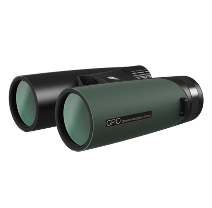 Binocolo GPO Passion ED 10x42 verde, vista angolata del corpo in magnesio