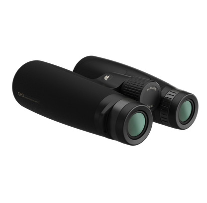 GPO Passion ED 10x56 nero, vista di tre quarti