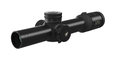 Cannocchiale GPO TAC 6x 1-6x24i, vista di tre quarti con torrette MRAD