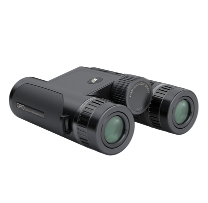 GPO Rangeguide 3000 8x32 binocolo telemetro, vista posteriore di tre quarti