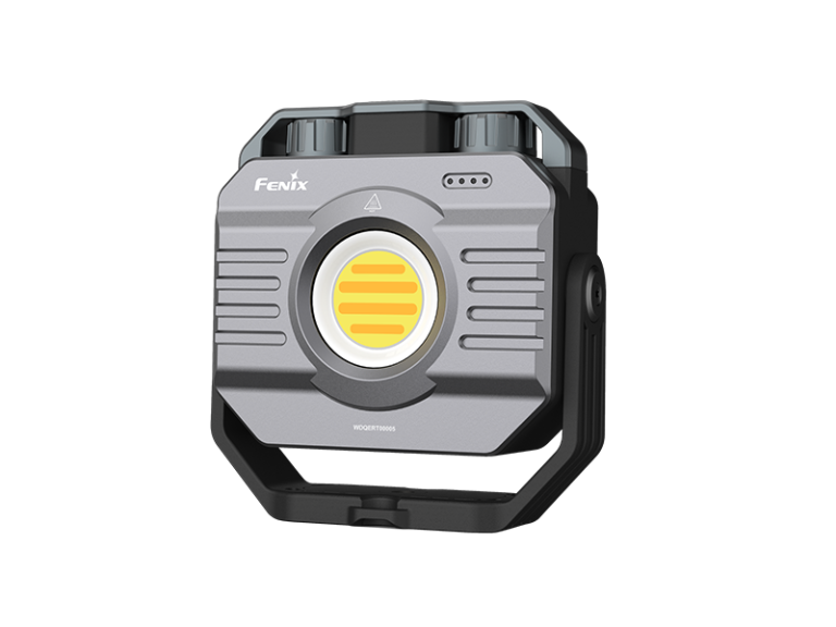 Fenix CL28R Lampada da campeggio