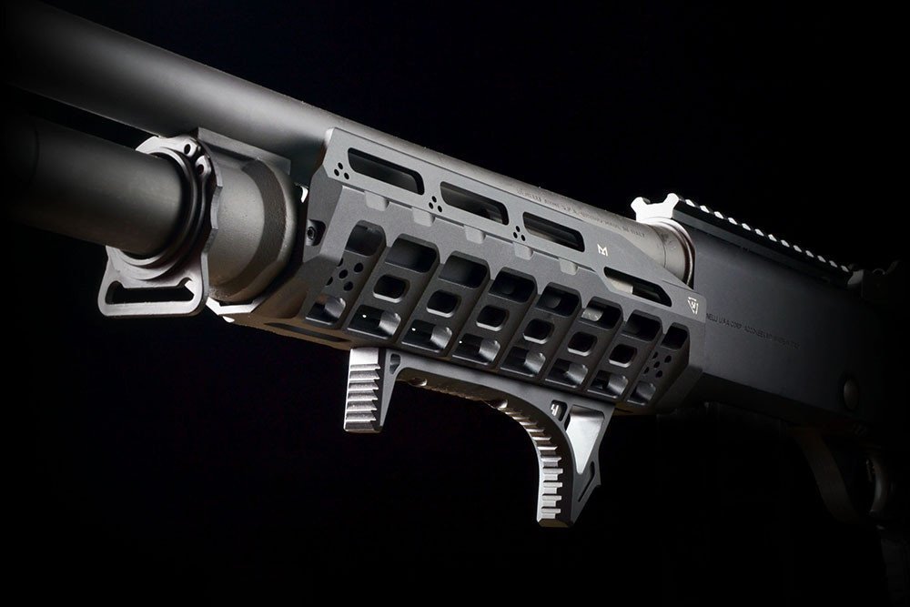 Strike Industries Hayl Rail MLOK Handguard per Benelli M4 - Black
