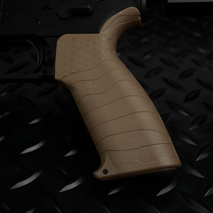 Impugnatura Strike Industries Patriot Series PRO Enhanced per AR-15 FDE (Flat Dark Earth), immagine 4 di 8