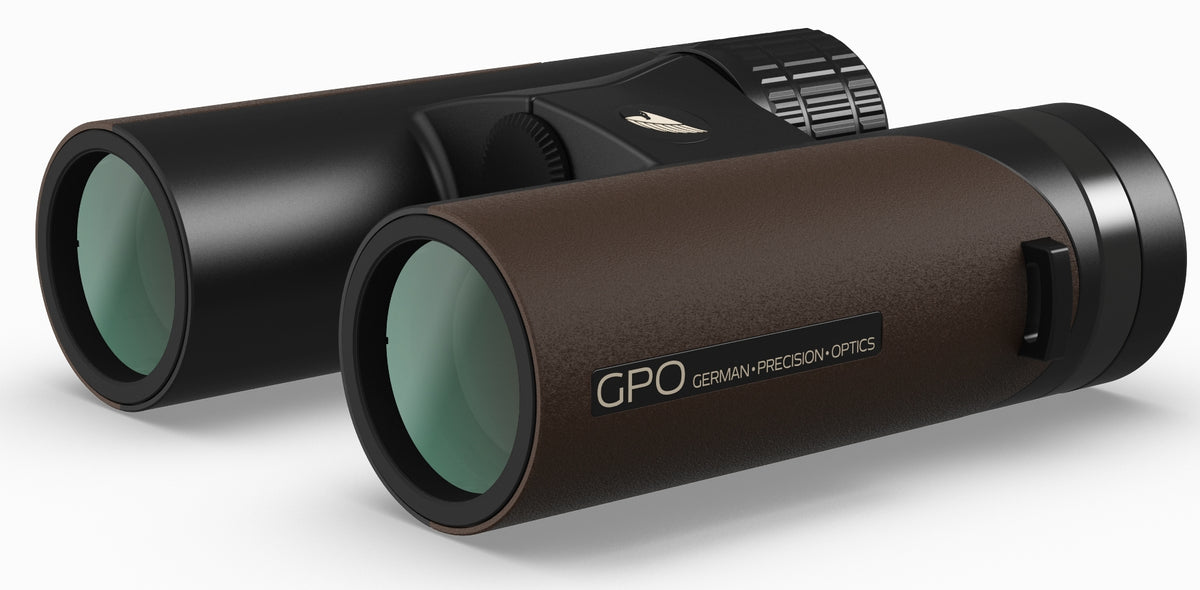 GPO Passion ED 10x32 marrone, vista di tre quarti