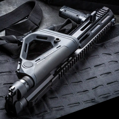Hera Arms Triarii Glock 17 con adattatore pieghevole