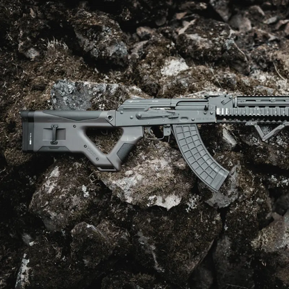 Hera Arms CQR-47 montato su AK