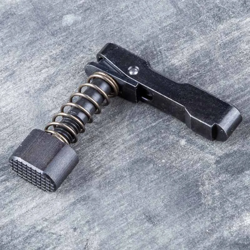 Hera Arms sgancio caricatore ambidestro installato