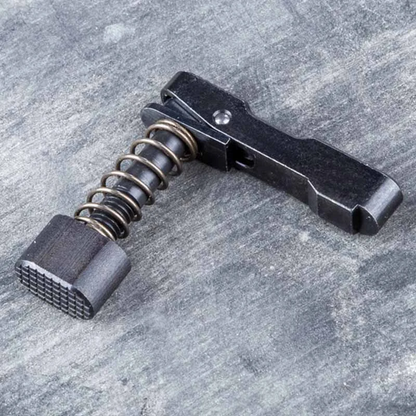 Hera Arms sgancio caricatore ambidestro installato