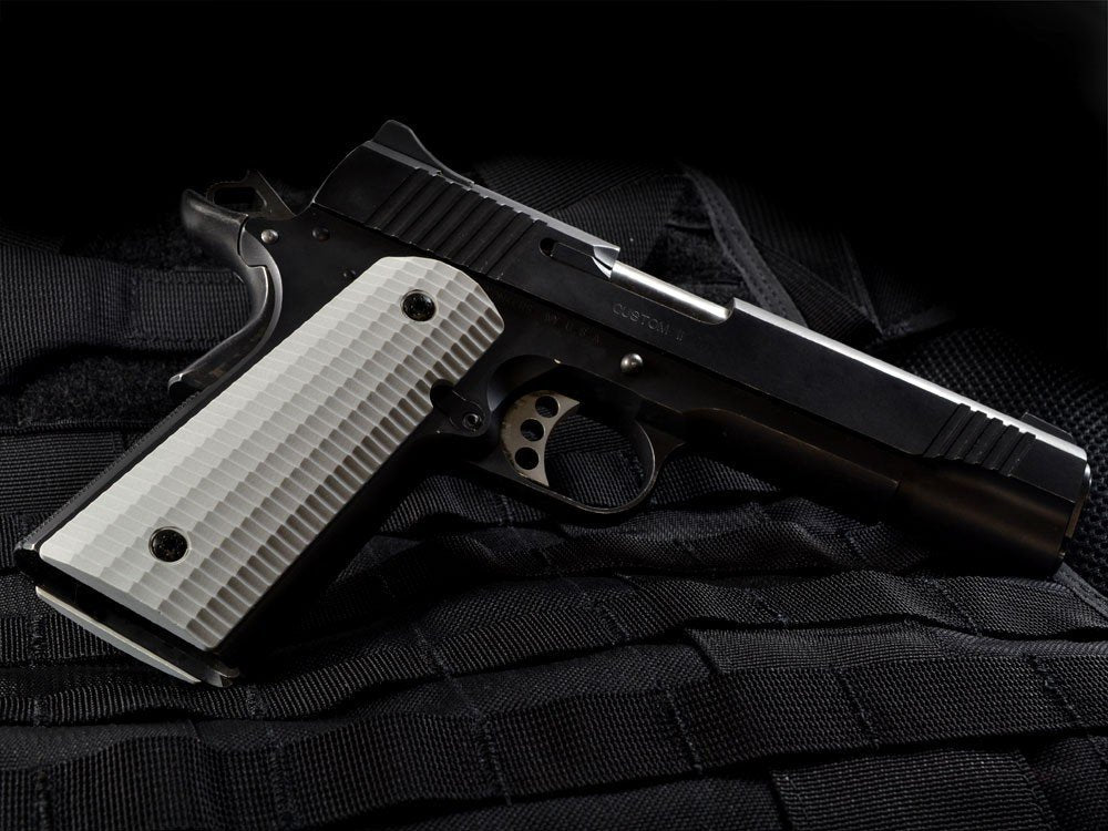 Strike Industries guancette 1911 BMC PX-12 Streamlined Pattern grigie, dettaglio 2