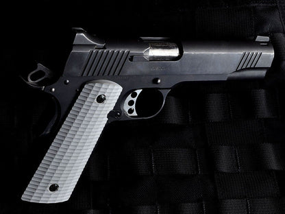 Strike Industries guancette 1911 BMC PX-12 Streamlined Pattern grigie, dettaglio 6
