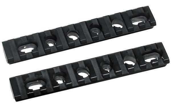 Set di 2 slitte Picatinny UTG MNT-HGR16S per paramano AR-15, M4 e M16