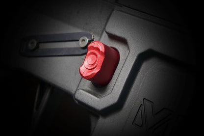 Strike Industries Magazine Catch sgancio caricatore per AR-15, rosso, dettaglio 2