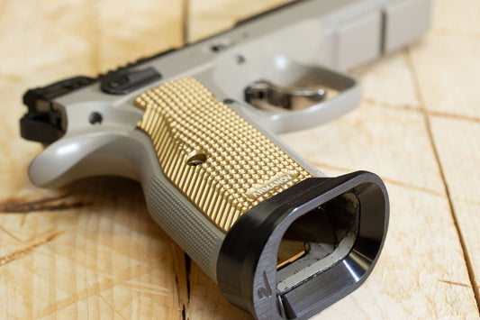 Střenky Armanov SpidErgo GEN2 krátké pro magwell na CZ Shadow 2, SP-01 a řadu 75 – Medium, zlaté