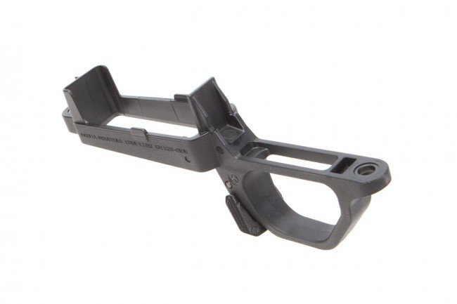 Magpul Bolt Action Magazine Well 700L Magnum - Black