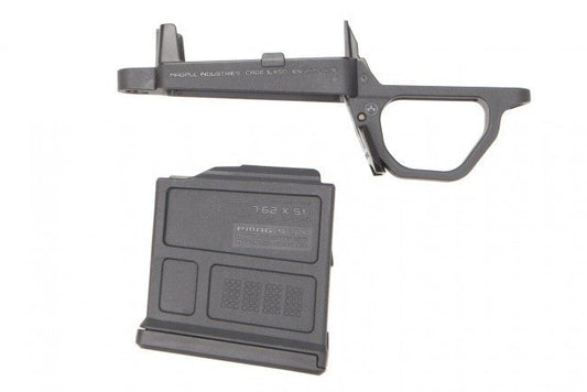 Magpul Bolt Action Magazine Well 700L Magnum - Black