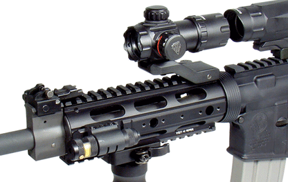 Paramano UTG PRO Slim-Rail split per AR-15 carbine length nero, vista 2