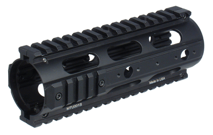 Paramano UTG PRO Slim-Rail split per AR-15 carbine length nero, vista 1