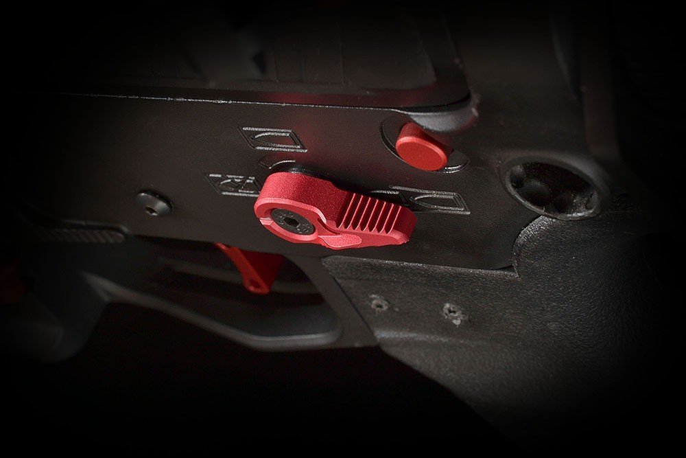 Strike Industries selettore di sicura ambidestro Flip Switch per AR-15 nero, immagine 3 di 4