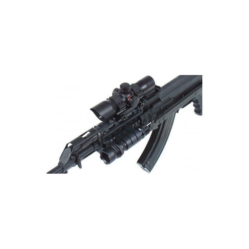 UTG Torcia Combat a led 150 Lumen