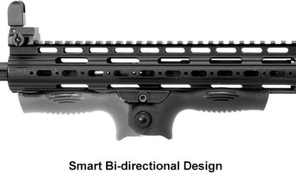 UTG impugnatura Apache Multi-Angle Grip nera, vista 6