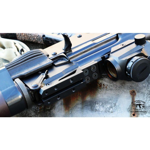 Strike Industries AK Rear Sight Rail 2 con rail esteso e rail a 45°, foto 10 di 10