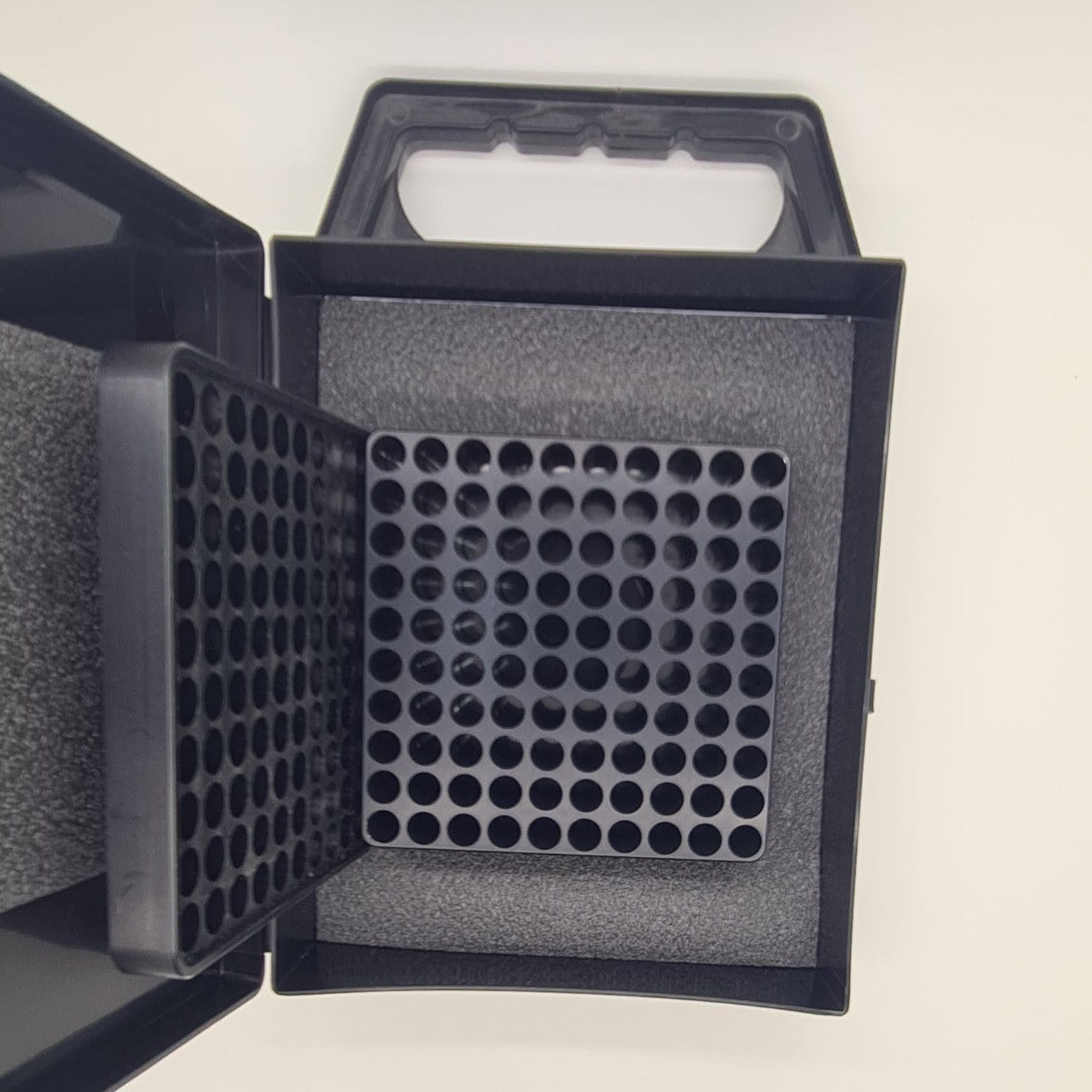 Armanov Armanov Case Gauge box 100 rnd pockets with Flip Cover 9x21 B-STOCK